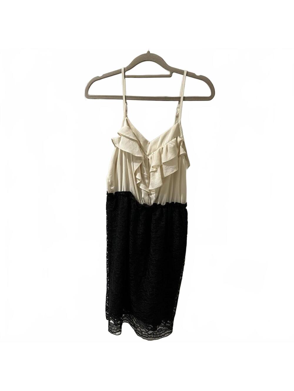 Xhilaration size S dress cream top with black lace bottom